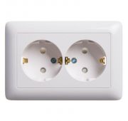 Розетка 2-м СП Хит 16А IP20 с заземл. защ. шторки бел. SE RS16-231-B