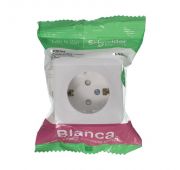 Розетка 1-м ОП Blanca 16А IP20 250В с заземл. защ. шторки с изолир. пластиной бел. SE BLNRA011111