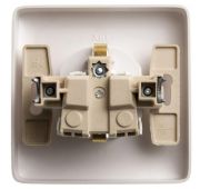 Розетка 1-м СП 1мод. Хит 16А IP20 250В с заземл. защ. шторки бел. SE RS16-136-B
