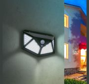 Светильник фасадный 100 LED 300лм с датч. движ. и 4-мя плоск. освещ. на солнеч. батарее ERAFS100-04 ЭРА Б0045270